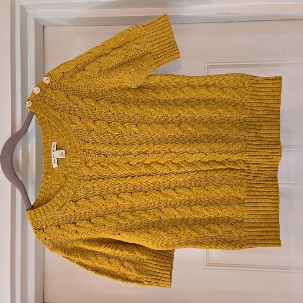 Banana Republic Cable Knit Sweater Small